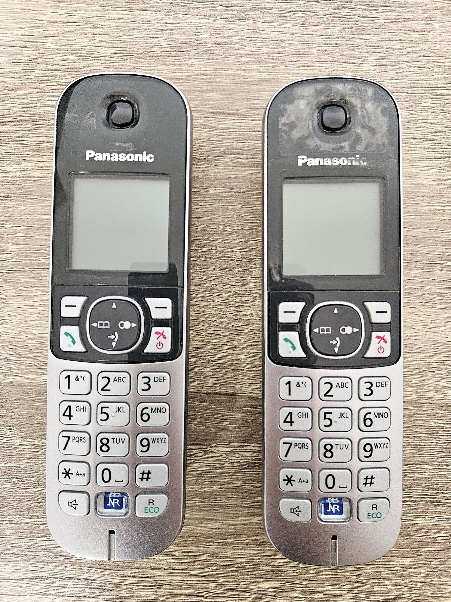 Zestaw telefonów bezprzewodowych Panasonic KX-TG6812 Twin