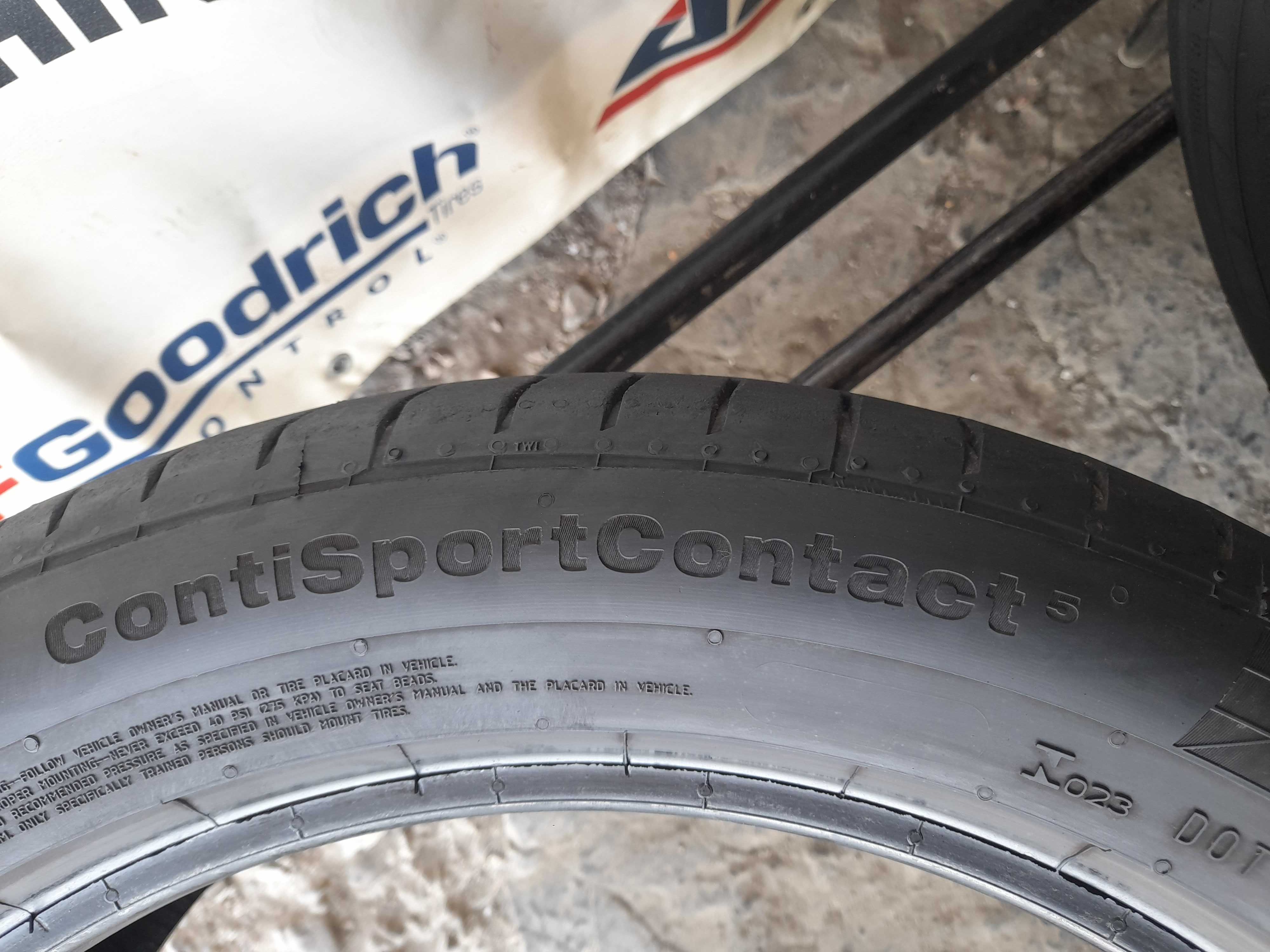 Літні шини 245/45 R18 Continental conti sport contact 5