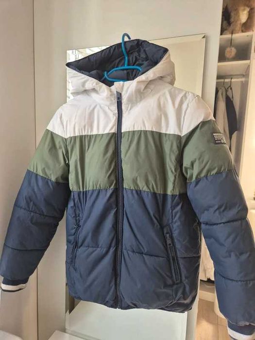 Urban select kurtka zimowa dwustronna roz
140 cm / 10 lat