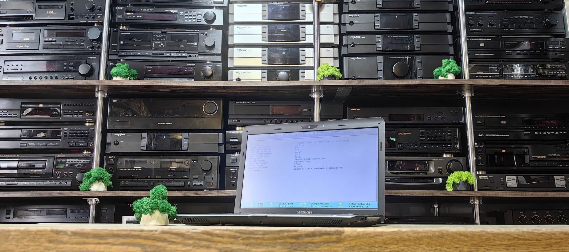 Ноутбук Medion MD 98770/i5-2430M/Ram 4Gb/HDD No/Video 1Gb