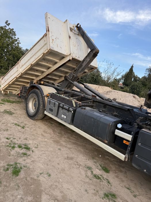 Renault Kerax grua e Ampliroll