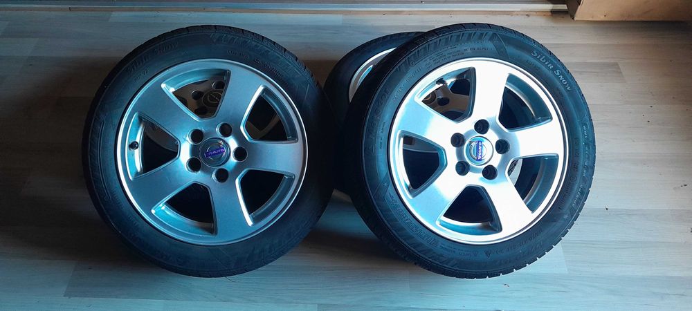 Koła Aluminiowe Volvo,Ford 5x108  z oponami zimowymi R15 195/50