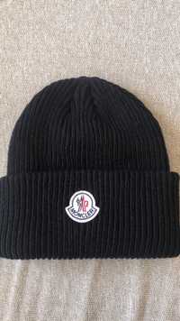 Gorro moncler novo com etiqueta