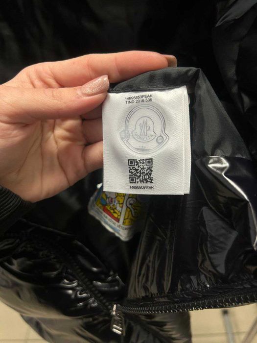 ЦІНА БУЛА 4000!Чоловіча брендова ЖИЛЕТКА MONCLER чорна безрукавка лак