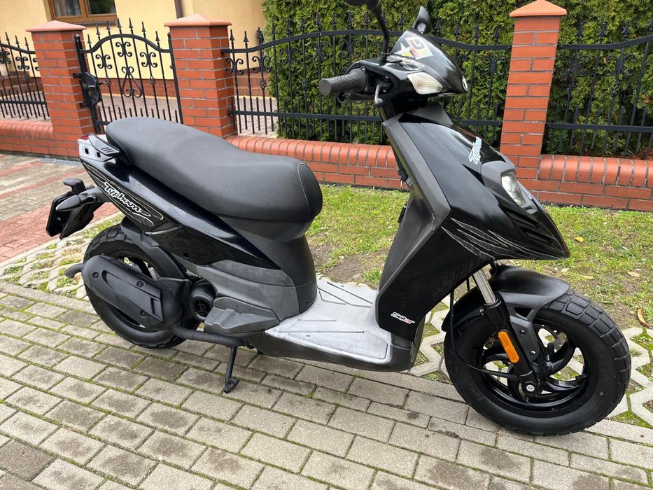 Piaggio Typhoon 50 2T, rok 2016