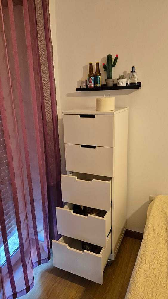 Cómoda 5 gavetas NORDLI  IKEA
