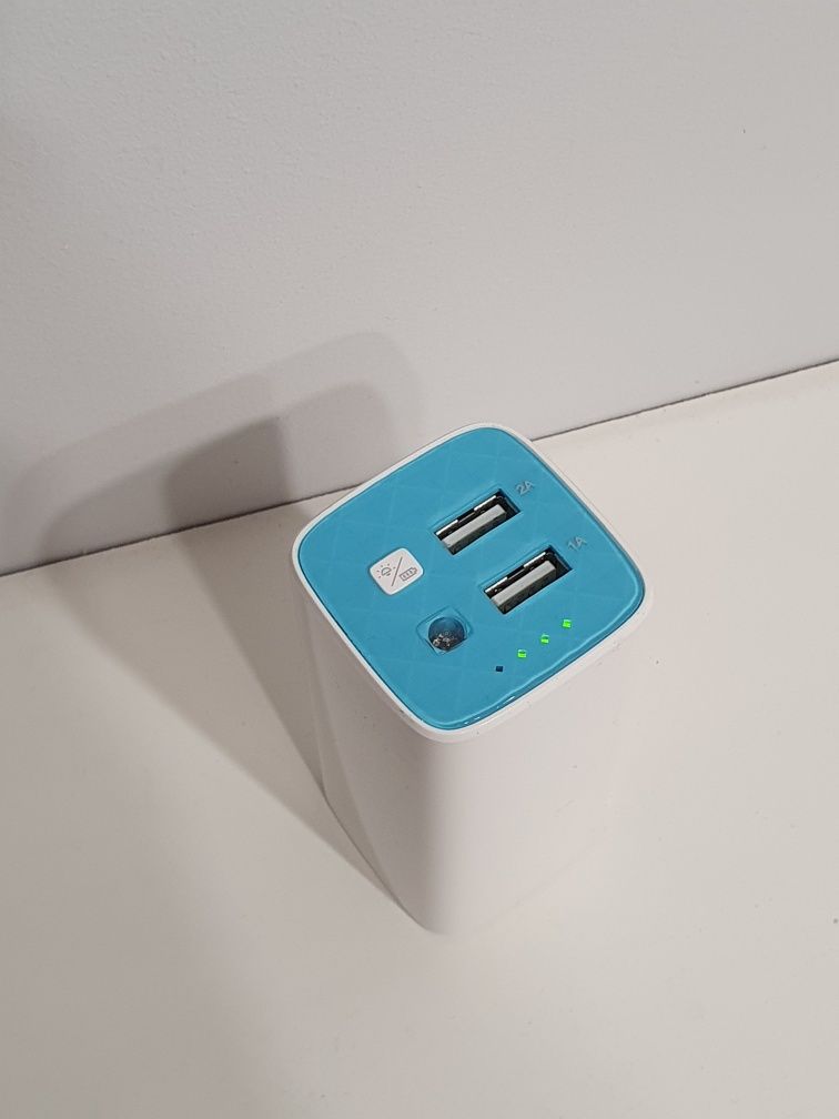 Powerbank TP-Link 10400 mAh z latarką 2A USB
