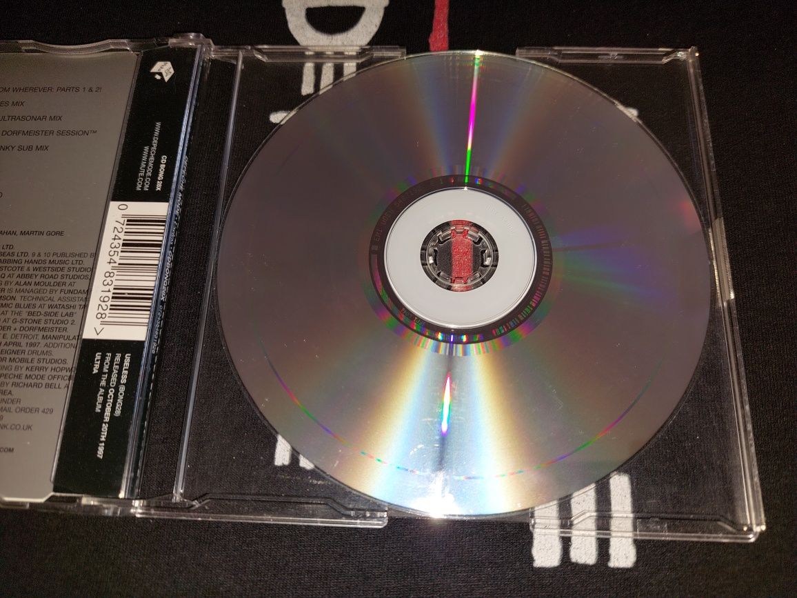 Depeche Mode Useless CD BONG 28X ( 34 ) 10 Tracks 2005