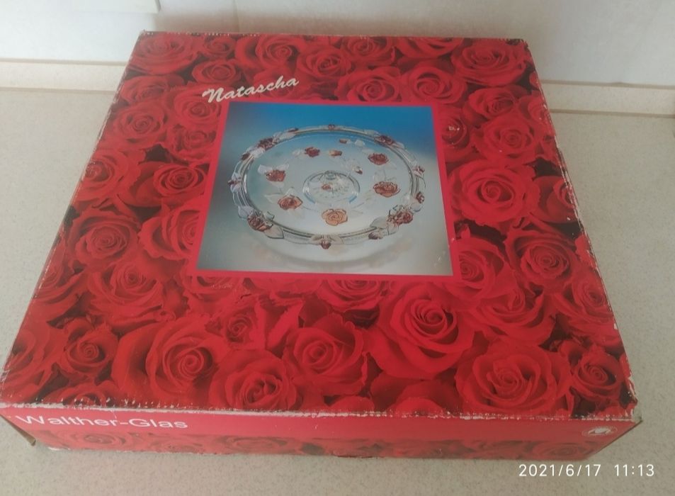 Тортівниця кришталева