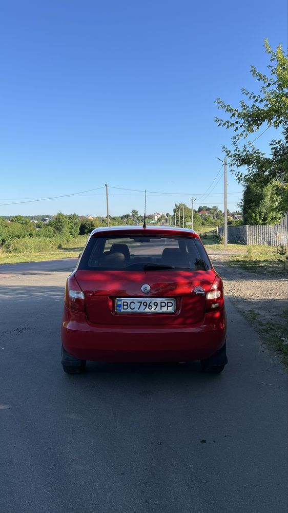 Продам Skoda fabia 1.2