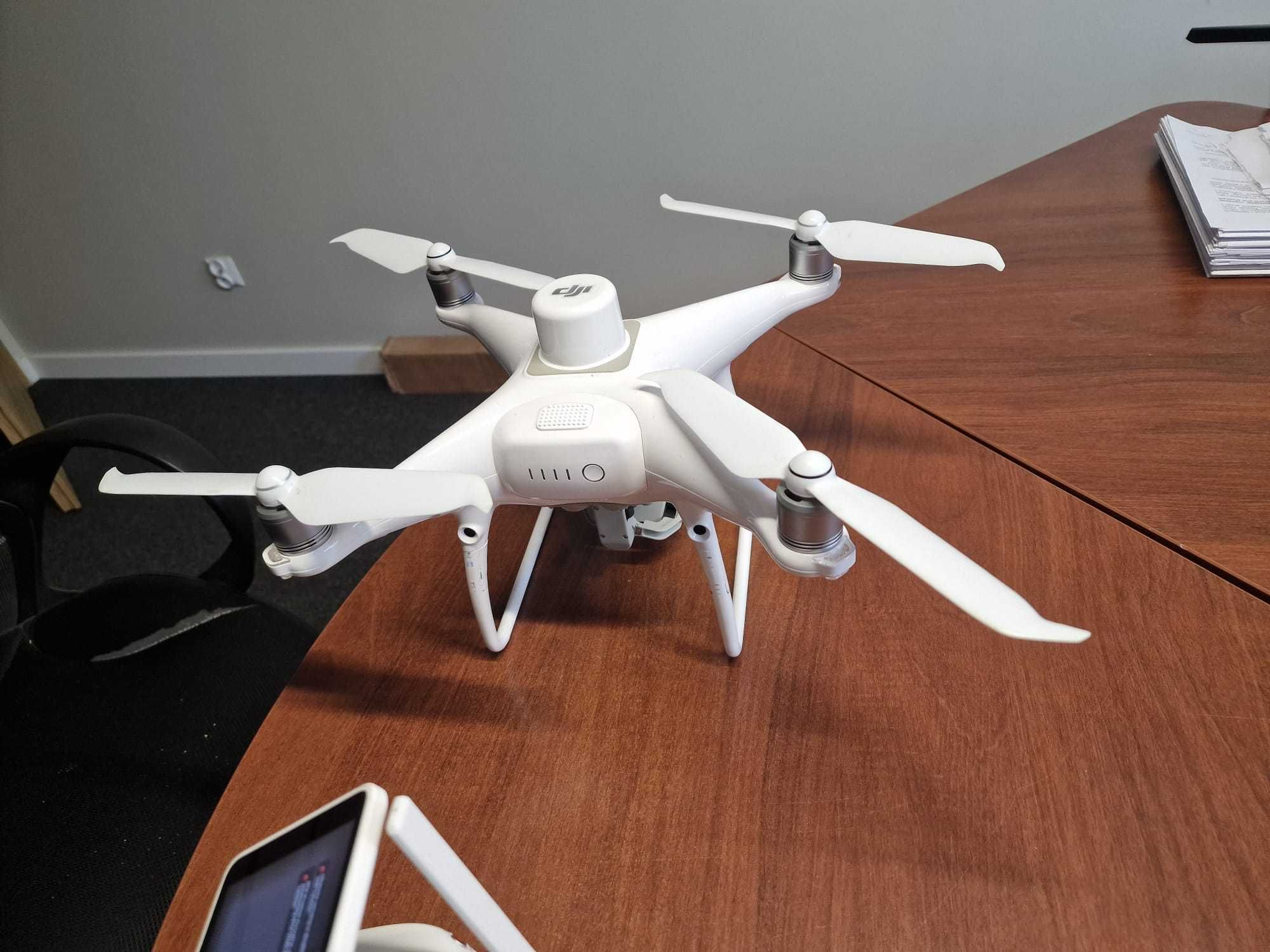 Dron DJI PHANTOM 4 RTK , 3 baterie