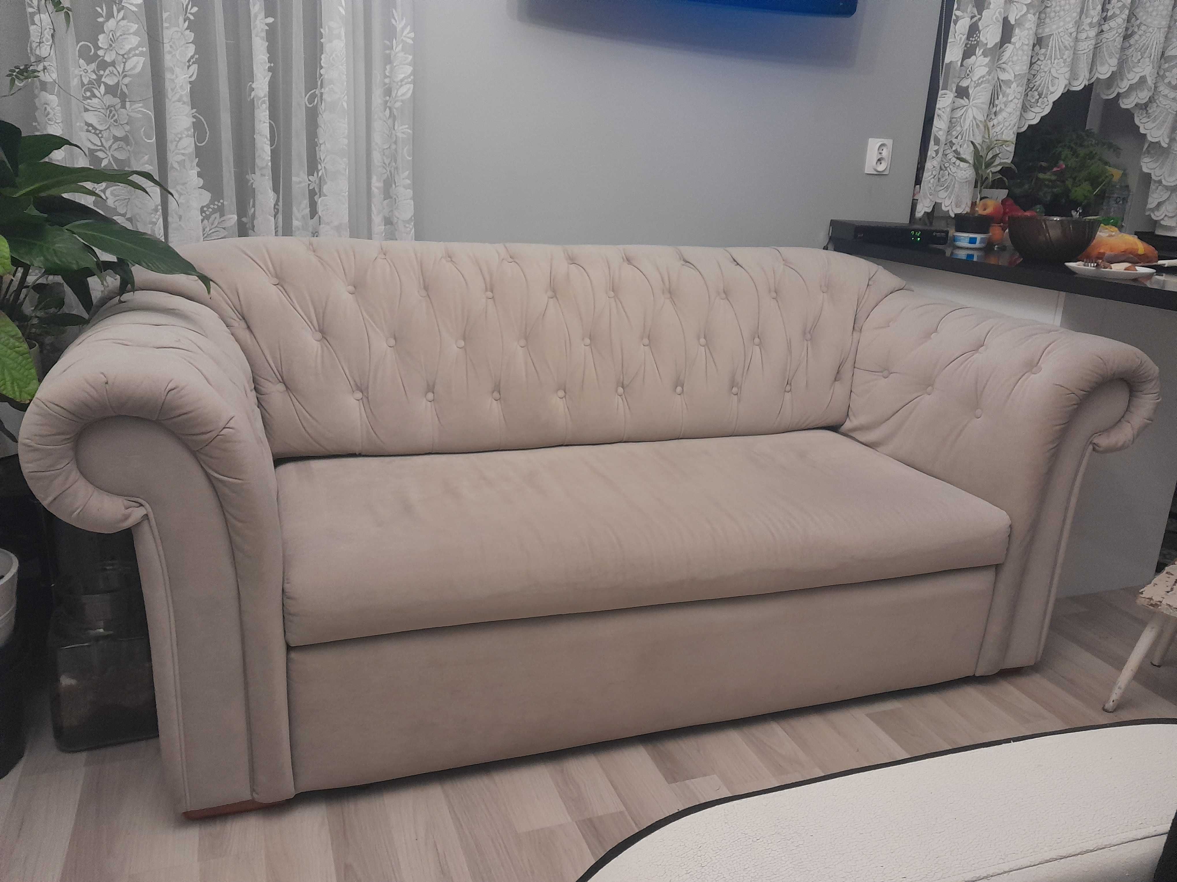 sofa rozkładana CUPIDO z firmy Black Red White, mało używana
