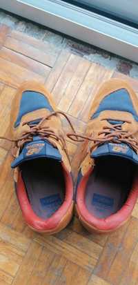 Sapatilhas New Balance como novas em Camel/Azul tamanho 40,5