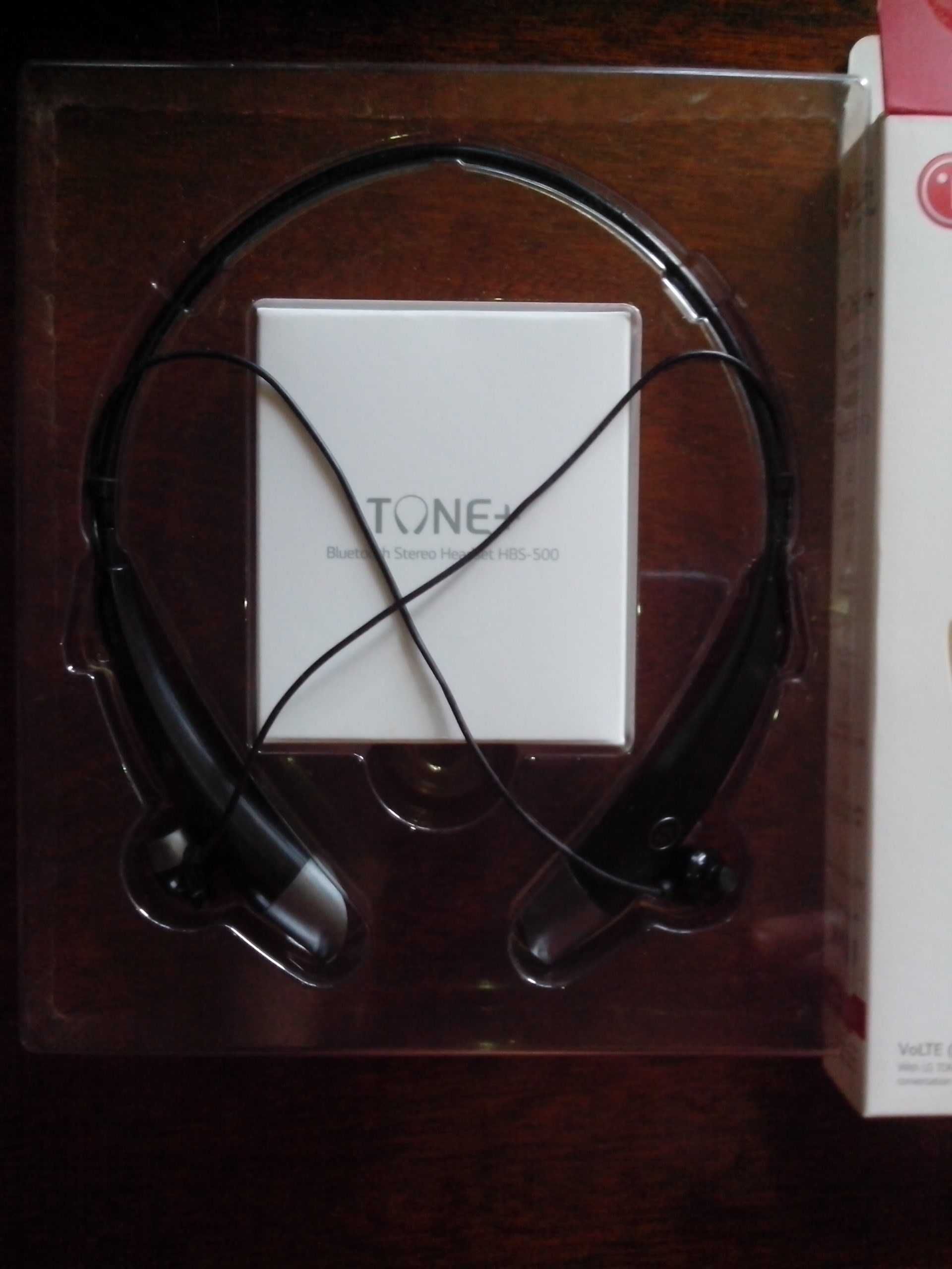 Bluetooth-гарнитура LG Tone+ HBS-500 (Black)