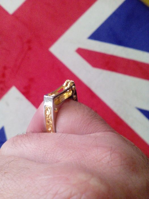 anel com mini pistão gold