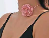 Choker ,piękna romantyczna róża