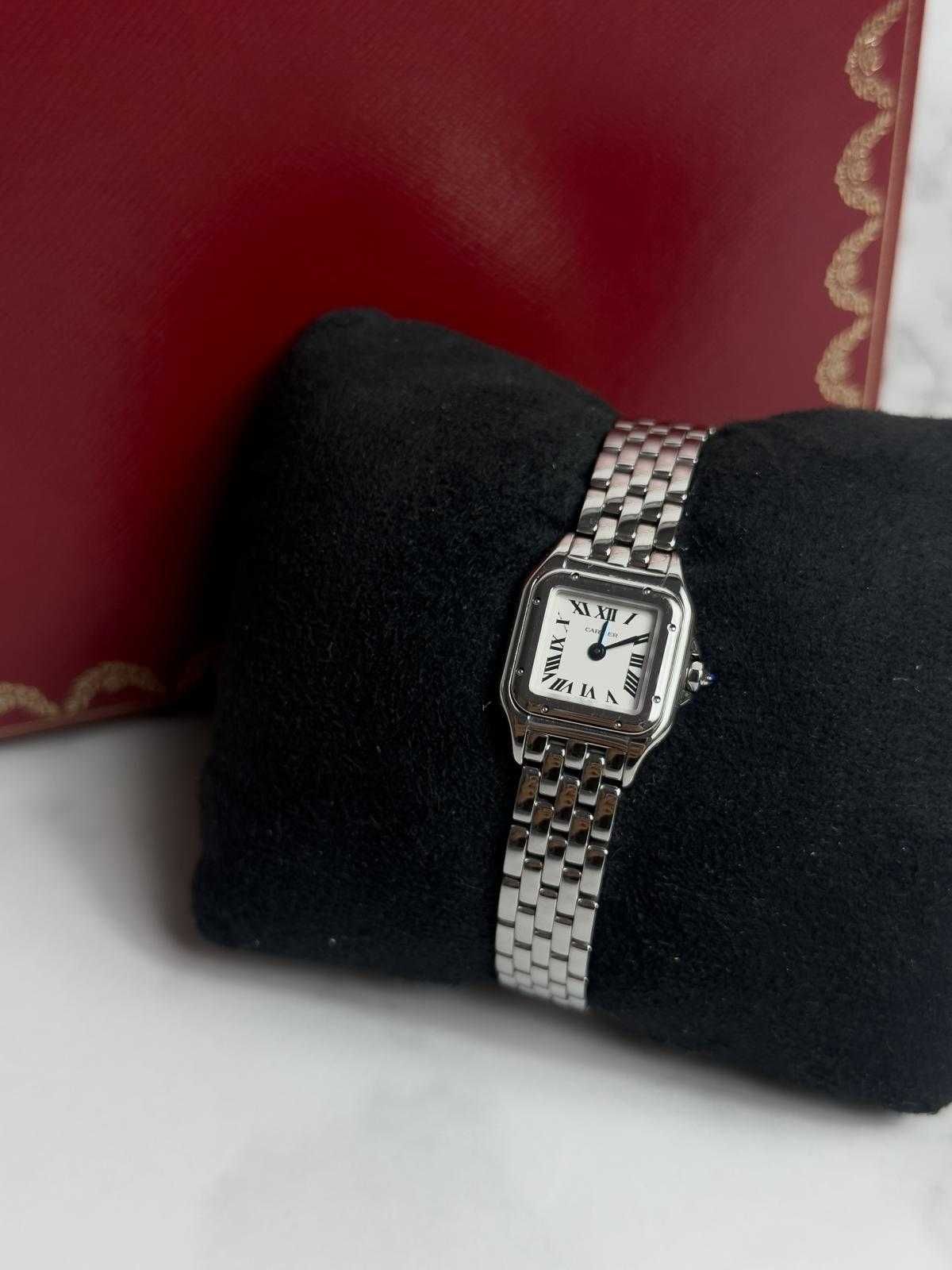 Cartier Panthère
De Cartier Mini