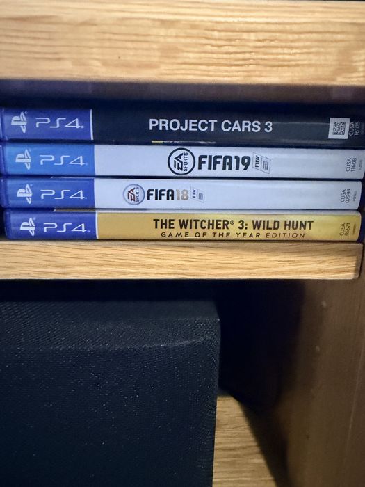 Ps4 pro 1tb ssd.