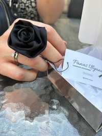 Кольцо с цветком нежной розочкой ручной работы шелк Армани
Размер унив