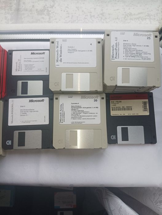 Dyskietki Windowsa ogólnej ilości 101 sztuka
