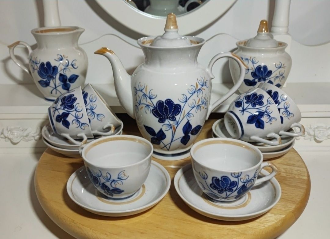 Porcelana ZSRR.Zestaw Serwis do kawy Ręcznie malowany "Niebieski kwiat