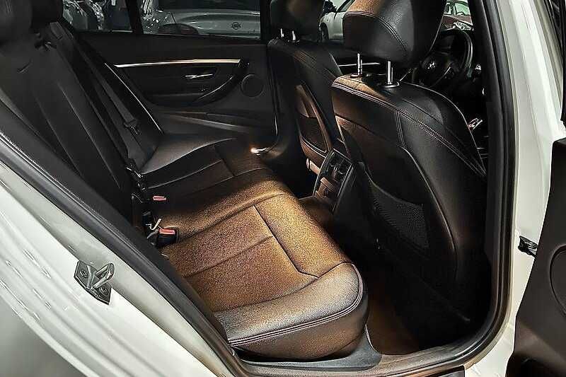 BMW 328і 2016 xDrive Ідеальний стан, Багата комплектація