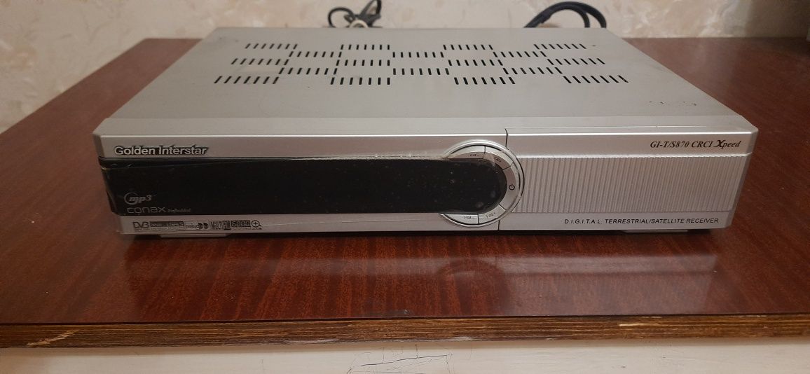 Супутниковий тюнер Golden Interstar GI-T/S870 CRCI Xpeed