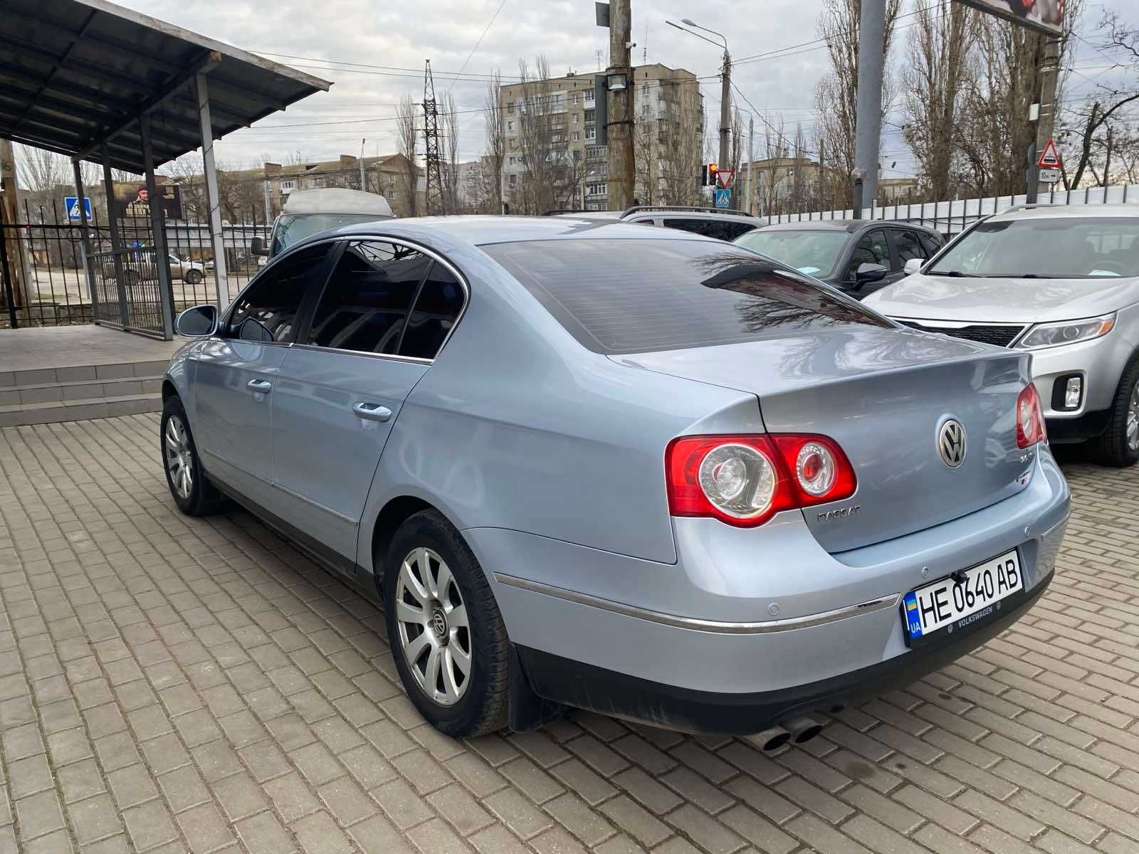 Volkswagen Passat B6 2005 року 2,0 л./бензин