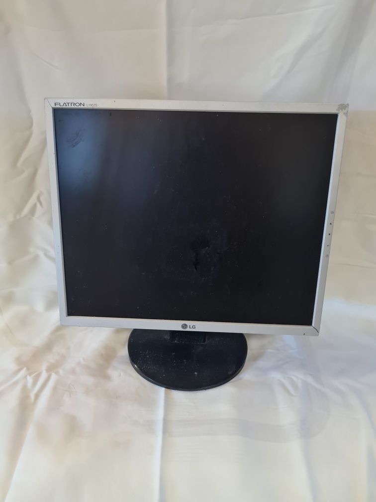 Monitor LG Flatron L1952S - SF plus kable