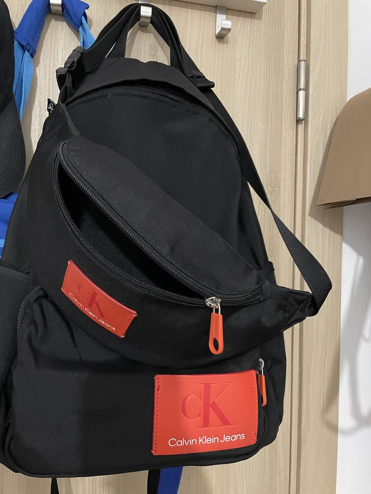 Calvin klein crossbody bag