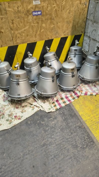 Lampa  przemysłowa loft industrialna fabryczna ORP-125 Mesko 1971R PRL