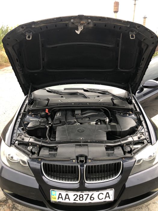 Продам bmw e90 N46B20B НЕ ФАРБОВАНА