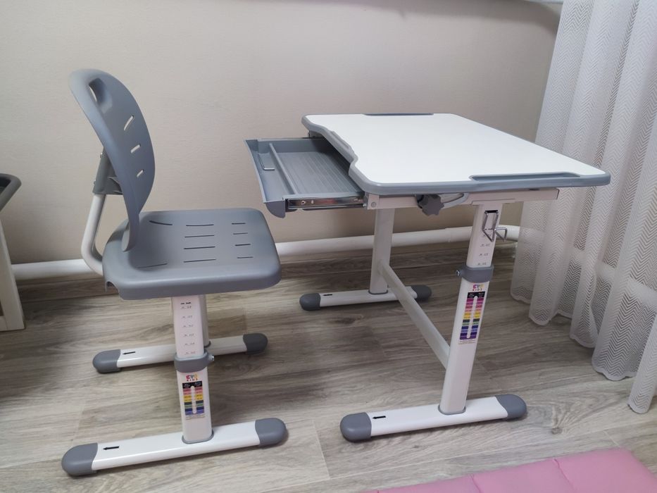 Стіл парта зі стулом дитячий