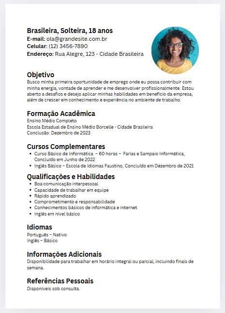 Faço currículo simples e de qualidade