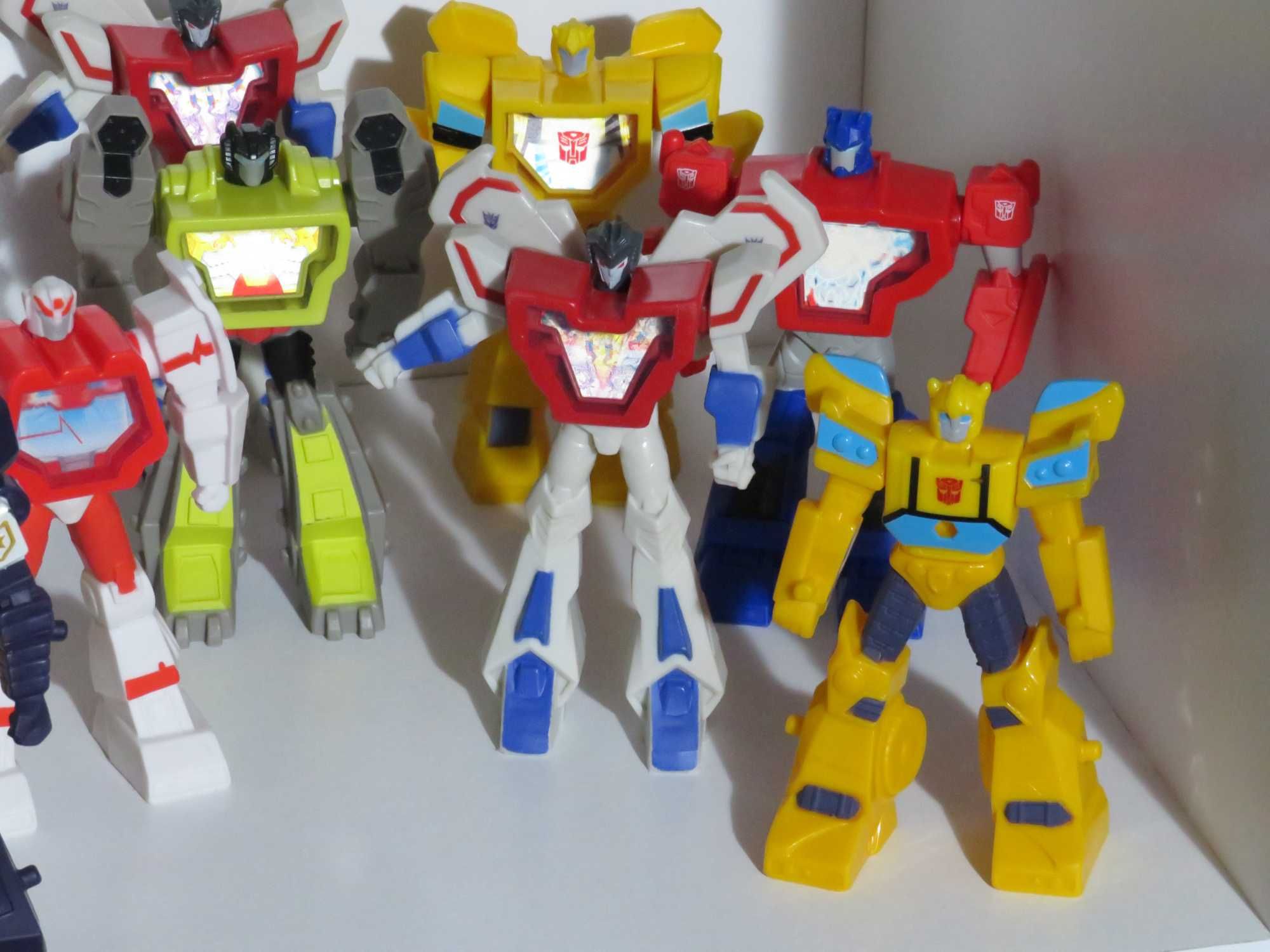 Conjunto 10 Bonecos/Figuras Transformers