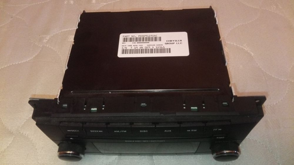 Магнітола автомагнитола  штатна Dodge Caleber (P05091509AG)