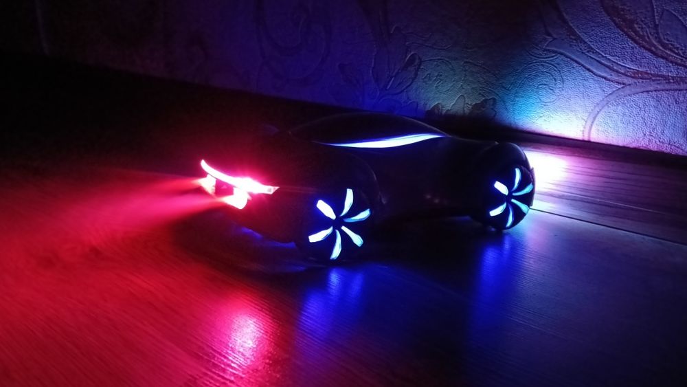 Новинка 2025.іграшка спортивна машинка на пульті  4wd  дим музика дриф