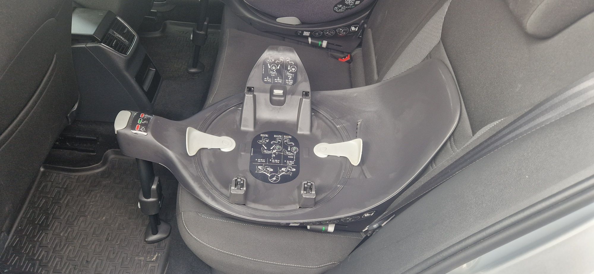 Fotelik samochodowy Cybex Cloud + baza 360°