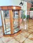 Vitrine Expositora em Cerejeira Maciça com Vidro