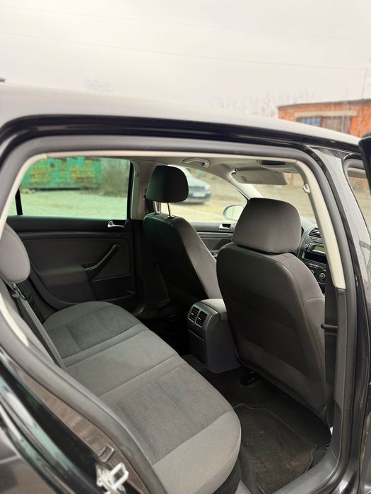 Продам Golf V 2009р. 1.6 mpi