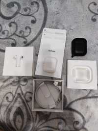 Apple airpods 2 (2 gen) with charging case