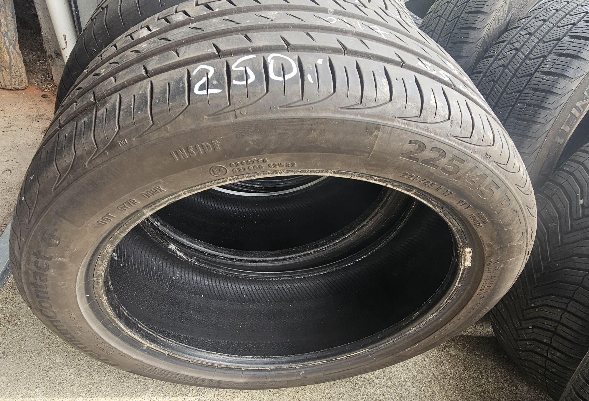 225/45R17 Continental Premium Contact 6 Lato