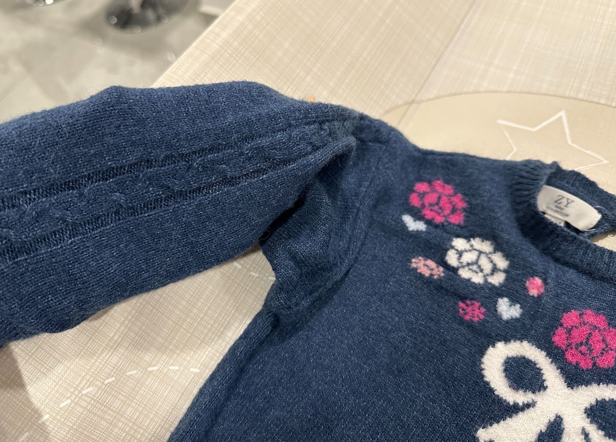 Camisola Quentinha Azul Flores Rosa/Branco (12-18M) Zippy