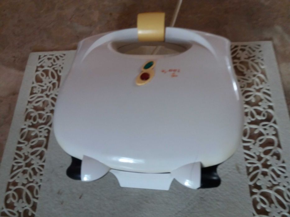 torradeira grelhador batedeira liquidificador ventilador waffels