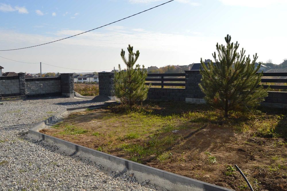 Будинок з фальцевим дахом та панорамним заскленням 75м² та 4 сот Тинне