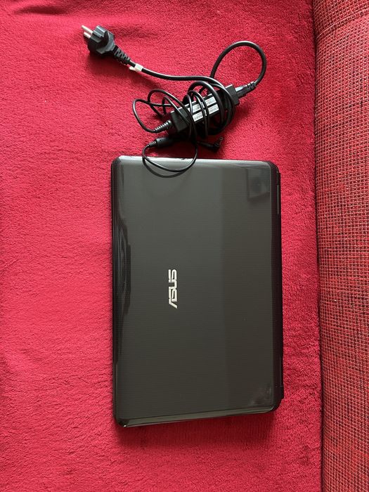 Laptop Asus czarny