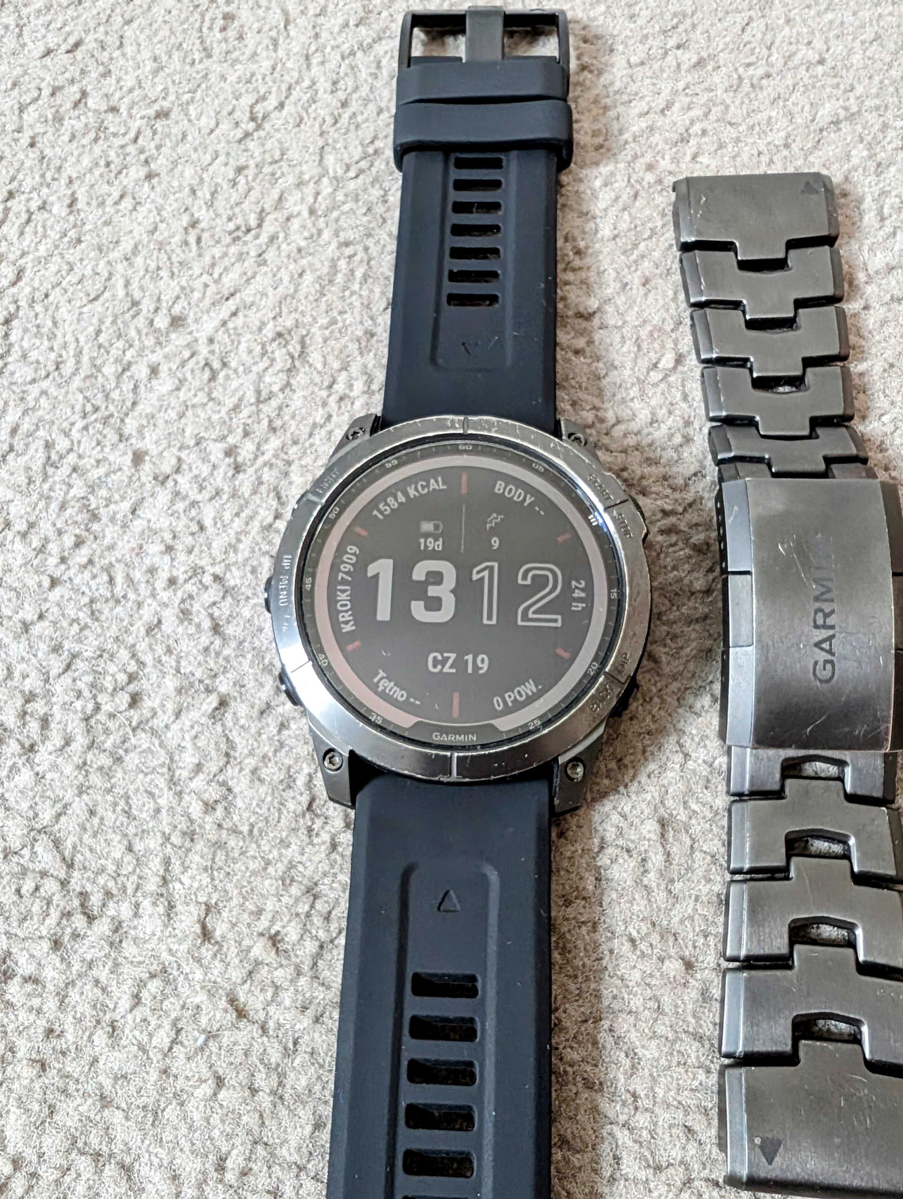 Garmin Fenix 7X Sapphire Solar bransoleta tytan, latarka mapy