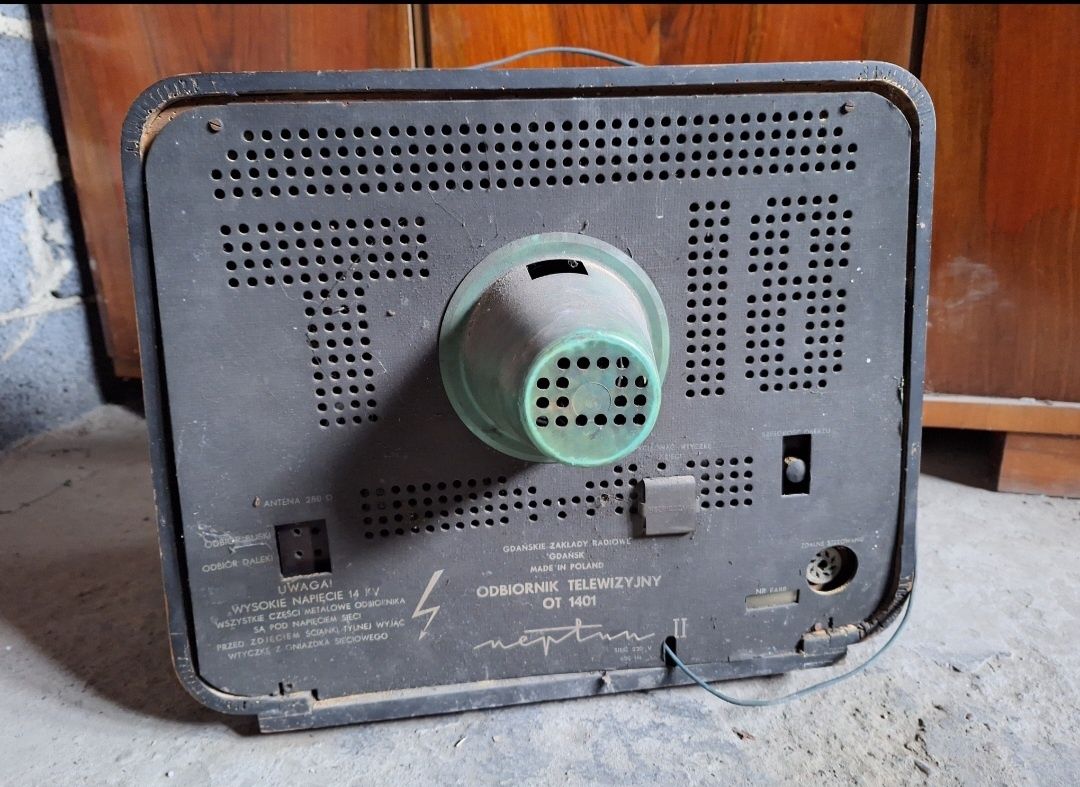 Zabytkowy Kompletny Telewizor Neptun OT 1401