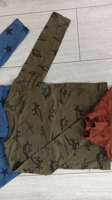 Koszulki z długim rękawem 3 sztuki r 98 Sinsay