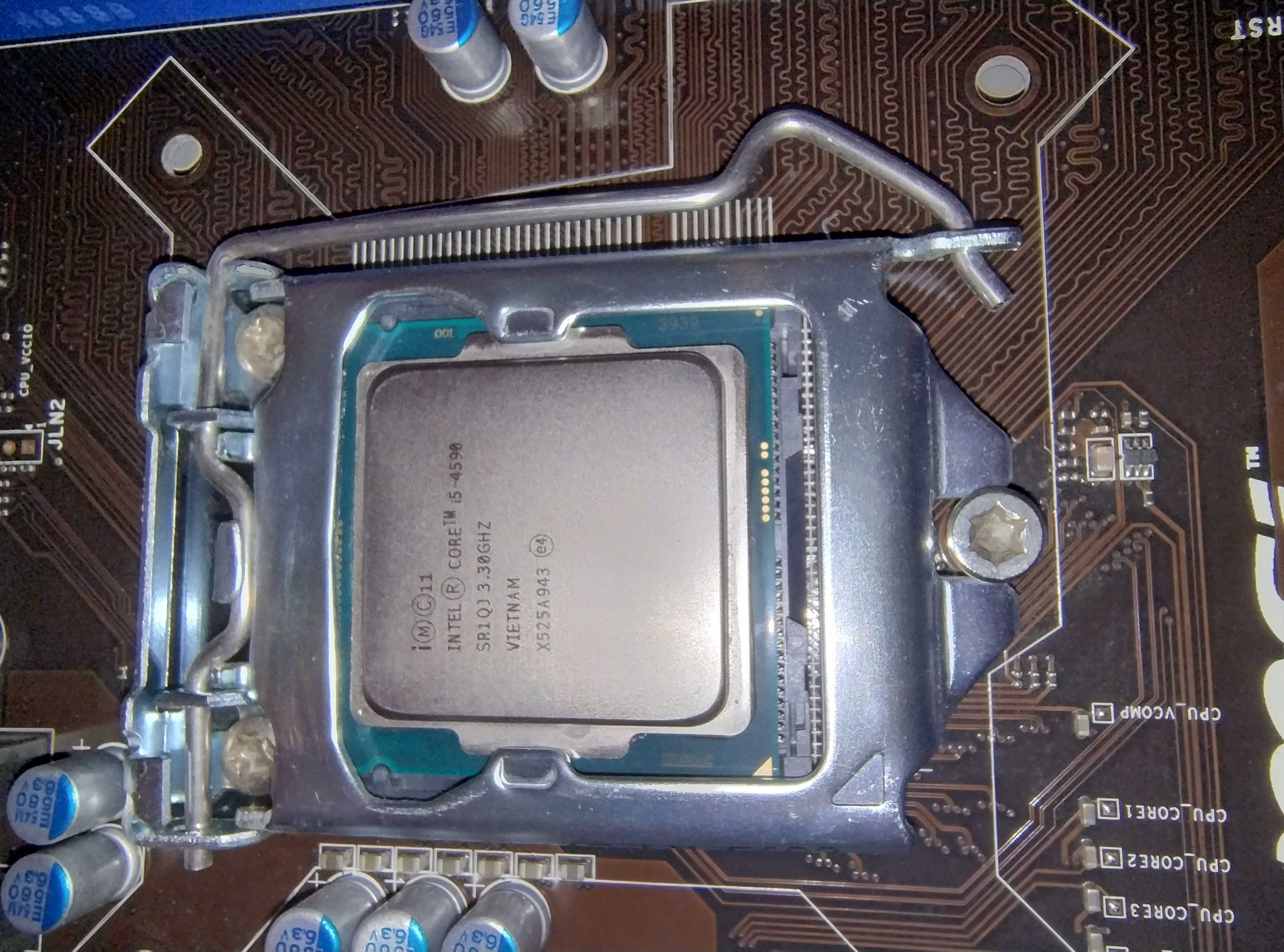 MSI B85-G43 + Intel Core i5-4590 + Radeon R9 280X 3GB + 8GB Ramu DDR3